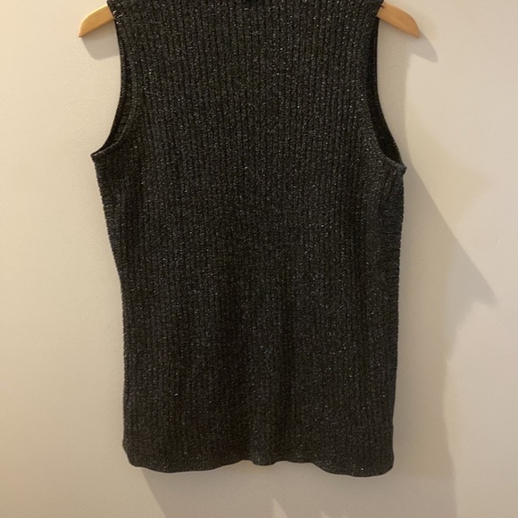 Dana Buchman large top black metallic threads sleeveless - Picture 8 of 12